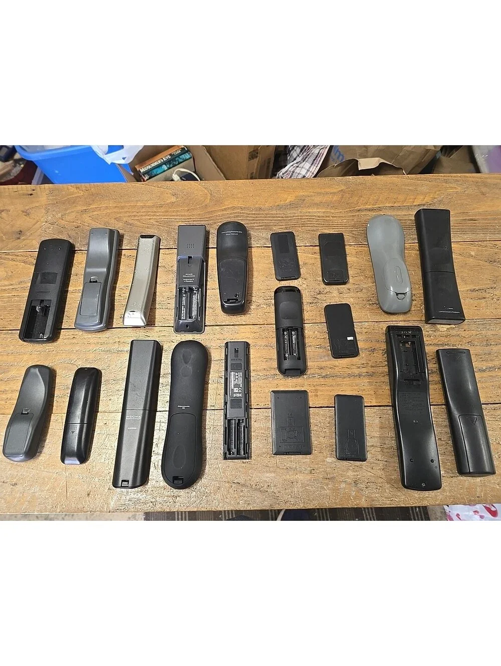 Lot of 20 Mixed Remote Controls Samsung LG Insignia Panasonic Philips Ge